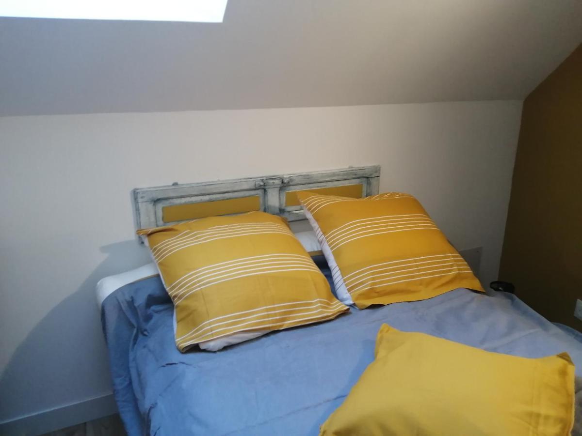 Au Repos Du Verger Couvrelles Buitenkant foto